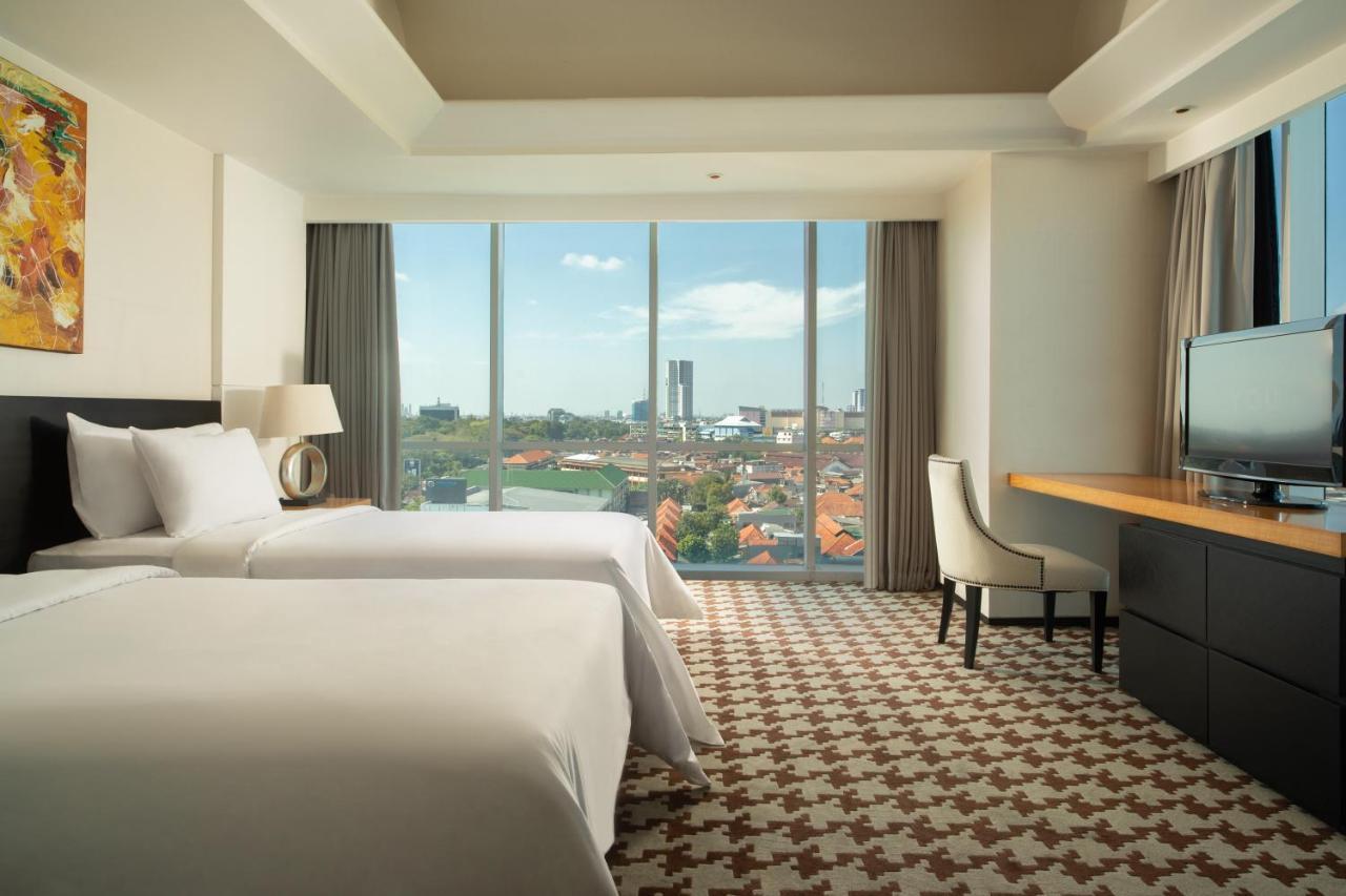Artotel Ts Suites Surabaya Exterior photo